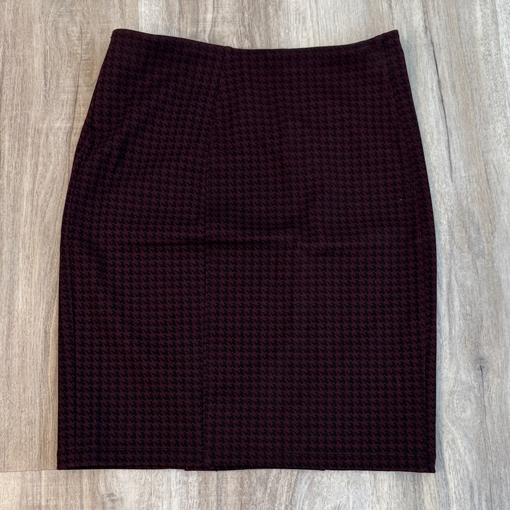 Liverpool Burgundy Pencil Skirt Size 6